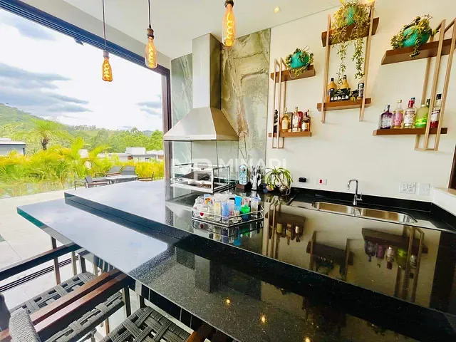 Casa 4 quartos e 7 banheiros, à venda, no bairro Tamboré em Santana de Parnaíba