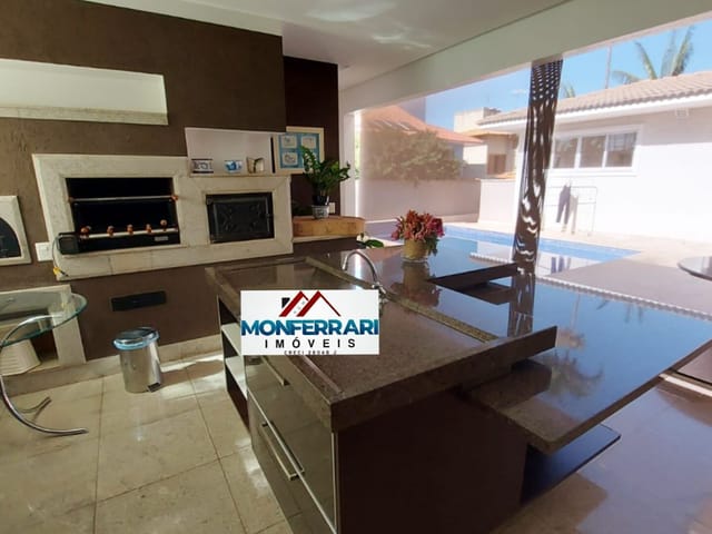Casa com 650m² 4 quartos e 7 banheiros, à venda, no bairro Jardins Viena em Aparecida de Goiânia