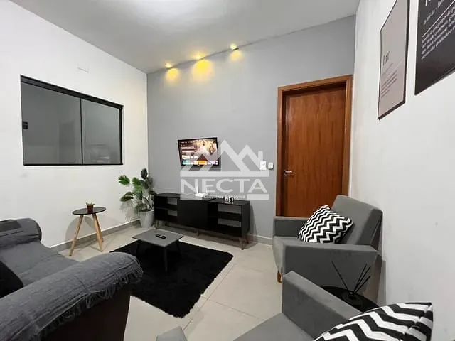 Casa com 135m² 2 quartos e 2 banheiros, para alugar, no bairro Golfinhos em Caraguatatuba