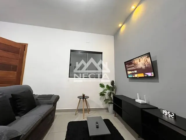 Casa com 135m² 2 quartos e 2 banheiros, para alugar, no bairro Golfinhos em Caraguatatuba
