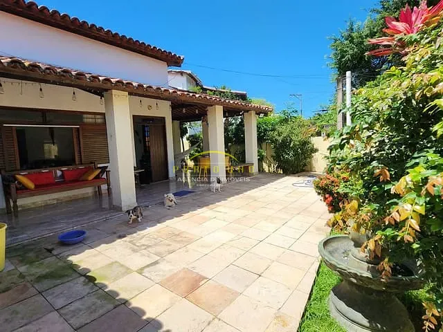 Casa com 800m² 4 quartos e 4 banheiros, à venda, no bairro Itapuã em Salvador