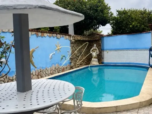Casa 5 quartos e 5 banheiros, para alugar, no bairro Nossa Senhora da Vitória em Ilhéus