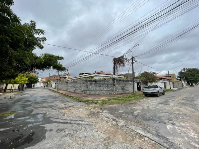 Casa com 450m² 3 quartos e 1 banheiro, à venda, no bairro Amadeu Furtado em Fortaleza