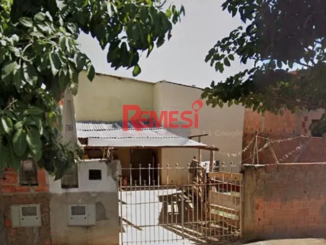 Casa com 160m² 3 quartos e 2 banheiros, à venda, no bairro Residencial Água Branca em Não Informado
