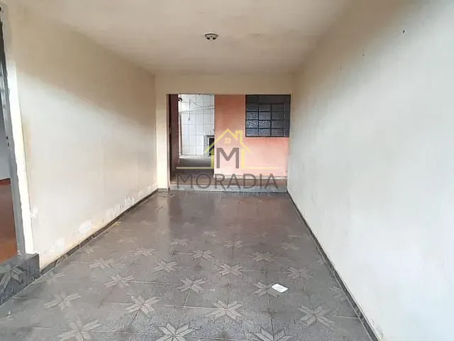Casa com 170m², à venda, no bairro Vila Campanha em Guaxupé