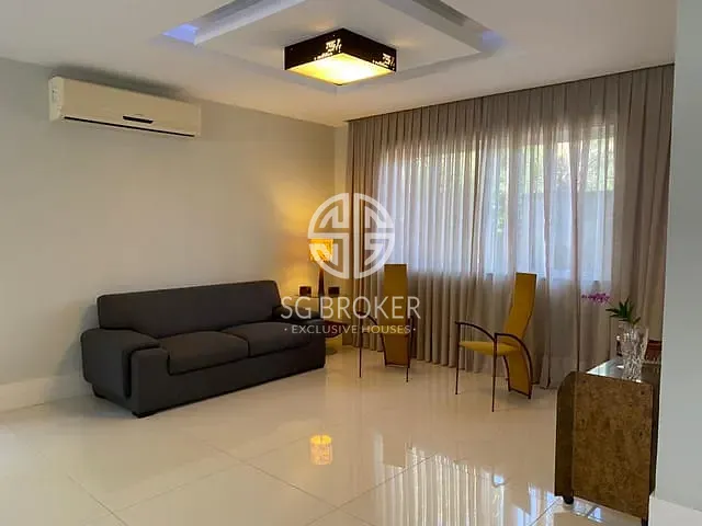 Casa com 545m² 4 quartos e 8 banheiros, à venda, no bairro Barra da Tijuca em Rio de Janeiro