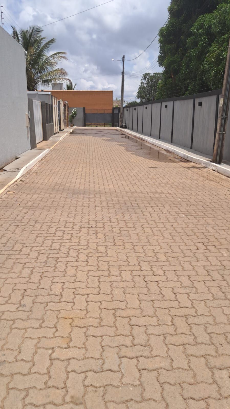 Casa, 1 quarto, 100 m² - Foto 1