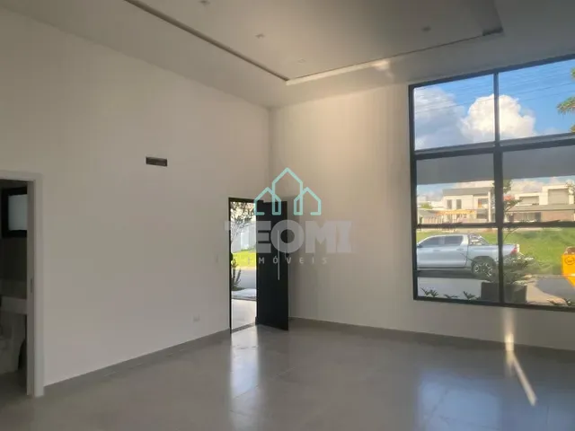 Casa com 300m² 3 quartos e 4 banheiros, à venda, no bairro Jardim Santa Tereza em Taubaté