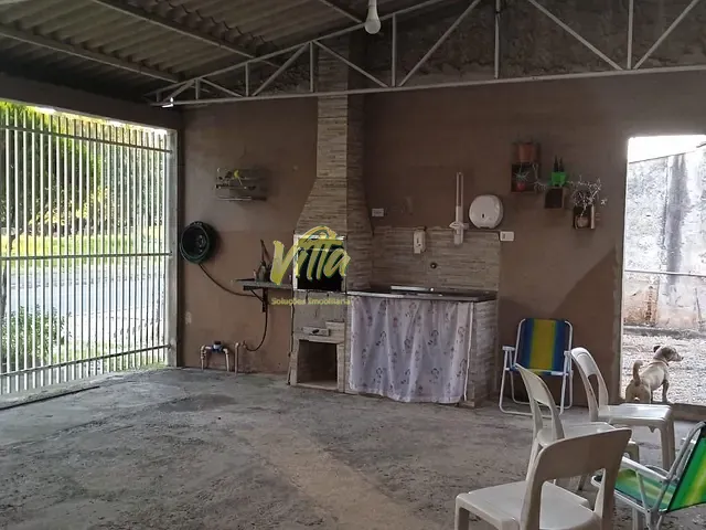 Casa com 351m² 5 quartos e 2 banheiros, à venda, no bairro Capela Velha em Araucária