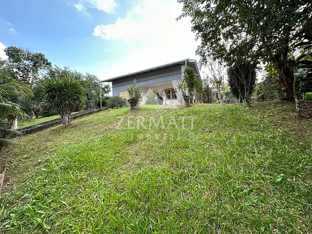 Casa com 1118m² 2 quartos e 4 banheiros, à venda, no bairro Salto em Blumenau