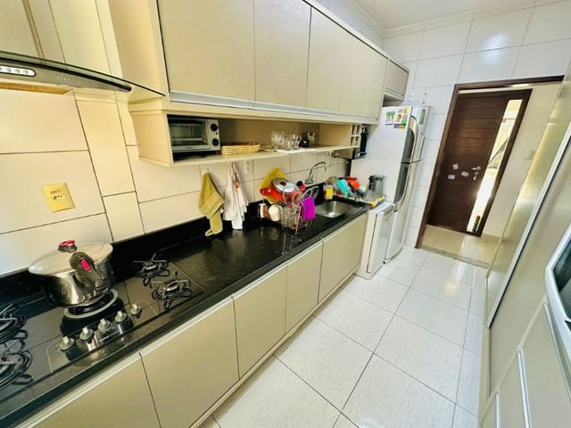 Casa com 275m² 3 quartos e 2 banheiros, à venda, no bairro Aruana em Aracaju