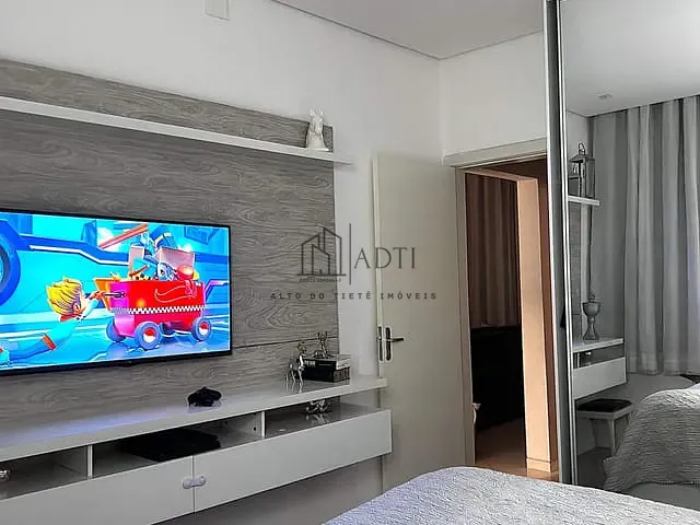 Casa 2 quartos e 2 banheiros, à venda, no bairro Parque Olimpico em Mogi das Cruzes