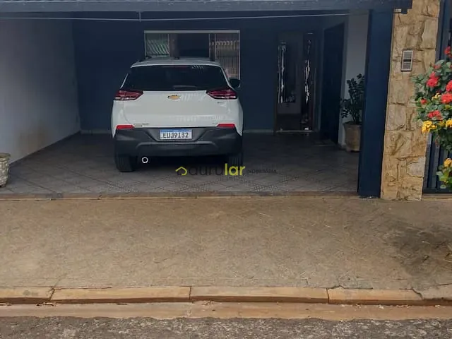 Casa com 242m² 3 quartos e 3 banheiros, à venda, no bairro Vila Coralina em Bauru