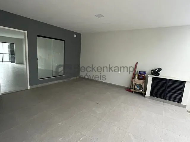 Casa 3 quartos e 1 banheiro, à venda, no bairro Jardim Belvedere em Volta Redonda