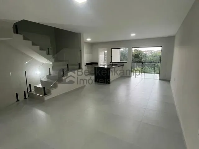 Casa 3 quartos e 1 banheiro, à venda, no bairro Jardim Belvedere em Volta Redonda