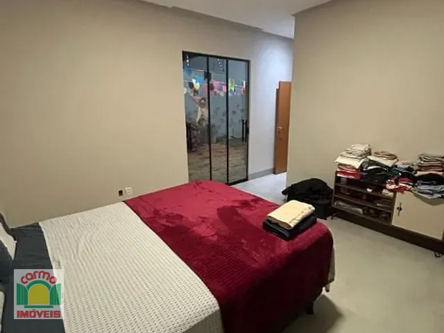 Casa com 300m² 4 quartos e 3 banheiros, à venda, no bairro Residencial Cerejeiras em Anápolis