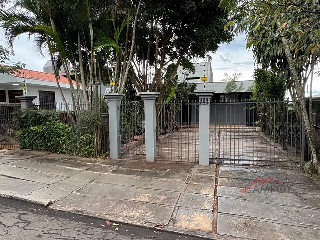 Casa com 552m² 3 quartos e 3 banheiros, à venda, no bairro 28 DE JANEIRO em Apucarana