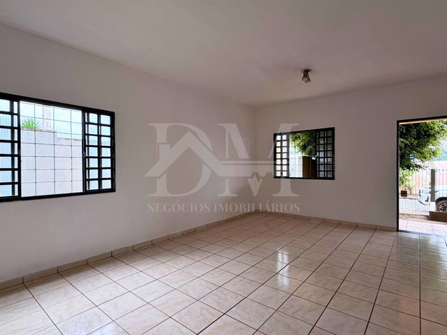 Casa 3 quartos e 2 banheiros, para alugar, no bairro Jardim Matarazzo em Jaguariaíva