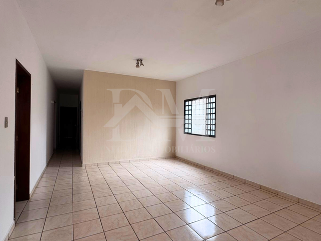 Casa 3 quartos e 2 banheiros, para alugar, no bairro Jardim Matarazzo em Jaguariaíva