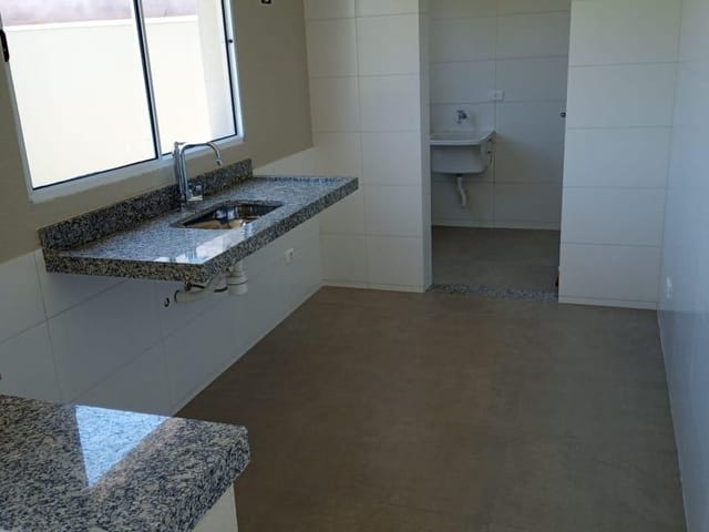 Casa com 218m² 2 quartos e 3 banheiros, à venda, no bairro Olímpico em Londrina
