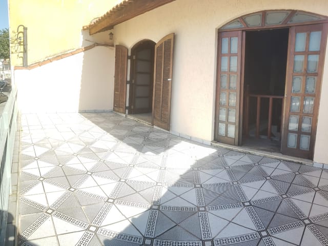 Casa com 140m² 4 quartos e 3 banheiros, à venda, no bairro Cidade Centenário em São Paulo