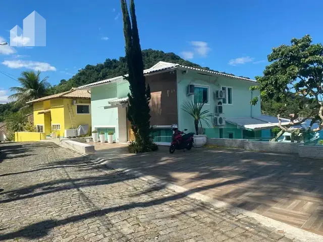 Casa com 400m² 6 quartos e 6 banheiros, à venda, no bairro Itanema (Cunhambebe) em Angra dos Reis
