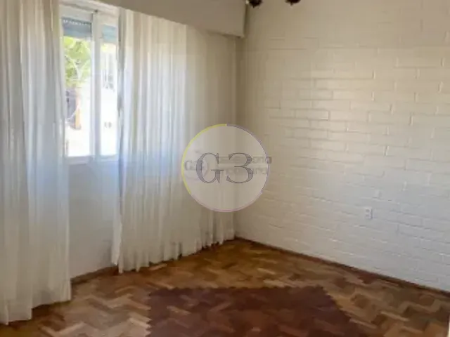 Casa 3 quartos e 2 banheiros, à venda, no bairro Centro em Pelotas