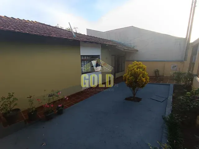Casa 3 quartos e 2 banheiros, à venda, no bairro Santa Mônica em Londrina