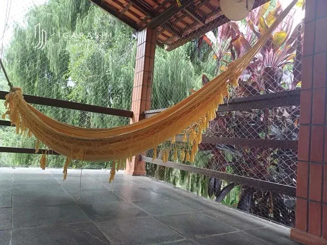 Casa com 290m² 3 quartos e 3 banheiros, à venda, no bairro Cascatinha em Nova Friburgo