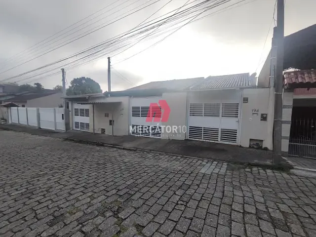 Casa 2 quartos e 1 banheiro, à venda, no bairro Velha Central em Blumenau