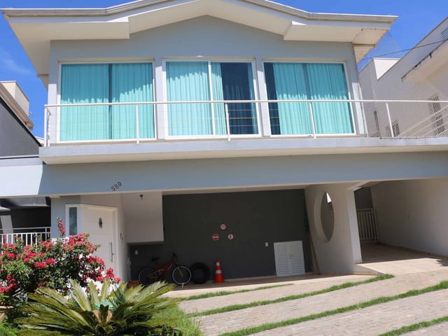 Casa com 360m² 4 quartos e 6 banheiros, à venda ou para alugar, no bairro Condominio Terras De Sao Francisco em Vinhedo