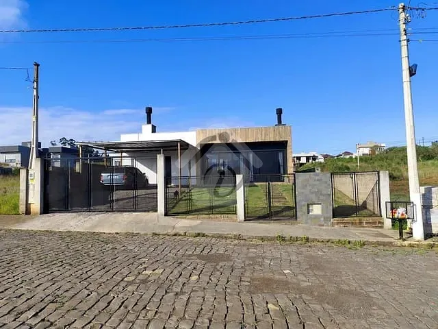 Casa com 140m² 2 quartos e 1 banheiro, à venda, no bairro Medianeira em Arroio do Meio