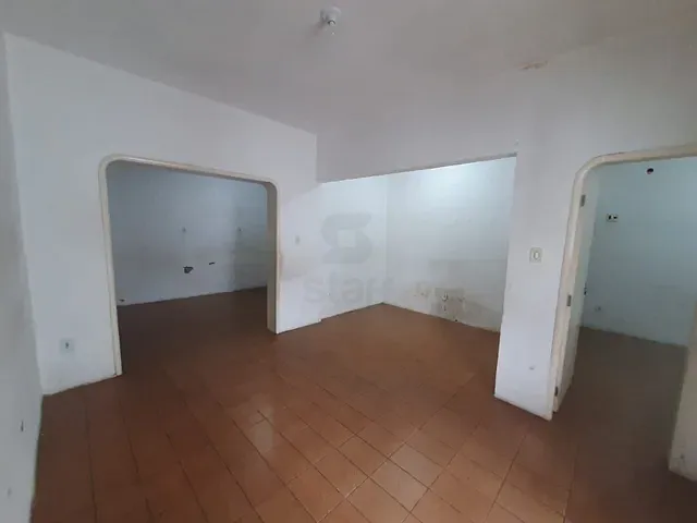 Casa para alugar, no bairro Centro em Paulo Afonso