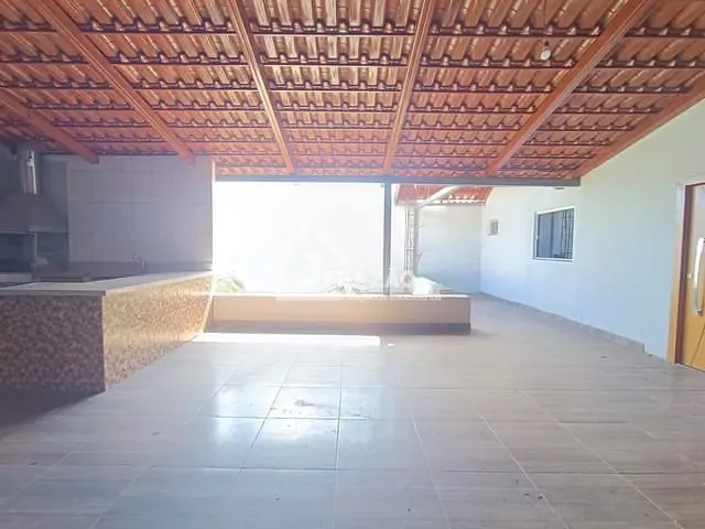 Casa com 400m² 3 quartos e 3 banheiros, à venda, no bairro Residencial Antônio Carlos Pires em Goiânia