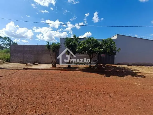 Casa com 400m² 3 quartos e 3 banheiros, à venda, no bairro Residencial Antônio Carlos Pires em Goiânia