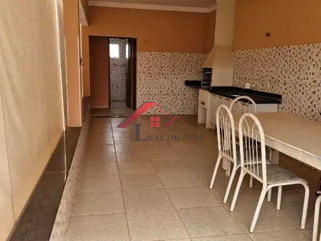 Casa com 330m² 2 quartos e 2 banheiros, à venda, no bairro Condomínio Lagos D'Icaraí em Salto