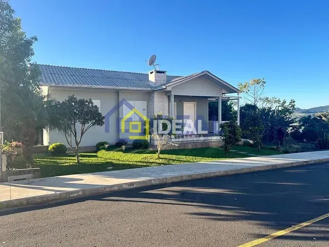 Casa com 88m² 3 quartos e 1 banheiro, à venda, no bairro Imigrantes em Concórdia