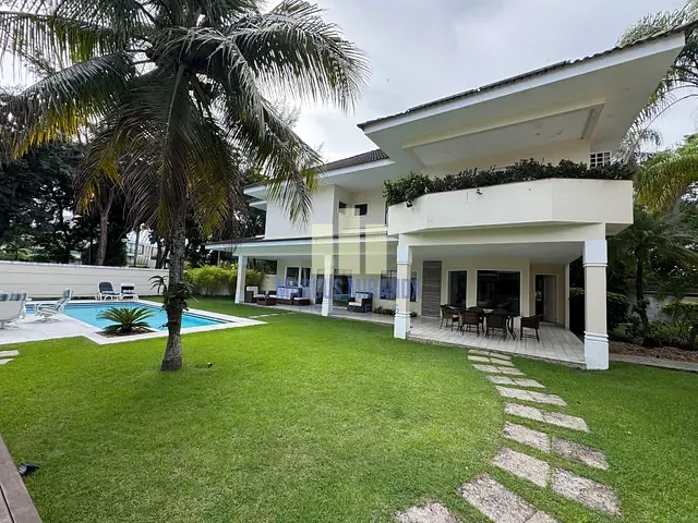 Casa com 1076m² 8 quartos e 11 banheiros, à venda, no bairro Barra da Tijuca em Rio de Janeiro
