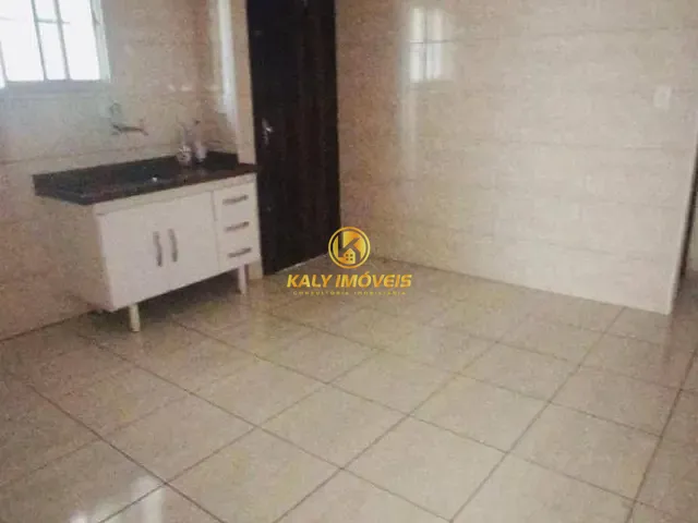 Casa com 55m² 2 quartos e 1 banheiro, para alugar, no bairro Vila Palmares em Santo André