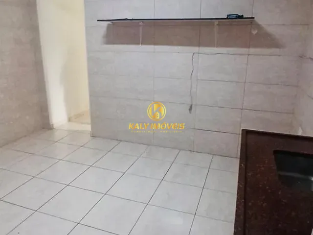 Casa com 55m² 2 quartos e 1 banheiro, para alugar, no bairro Vila Palmares em Santo André