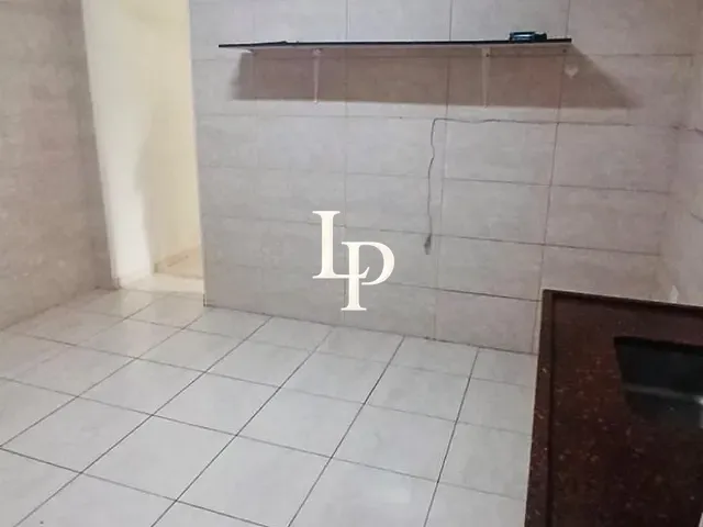Casa com 55m² 2 quartos e 1 banheiro, para alugar, no bairro Vila Palmares em Santo André