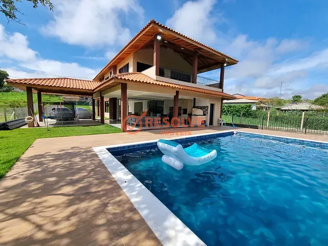 Casa com 1043m² 5 quartos e 4 banheiros, à venda, no bairro Cerejeira em Guararema