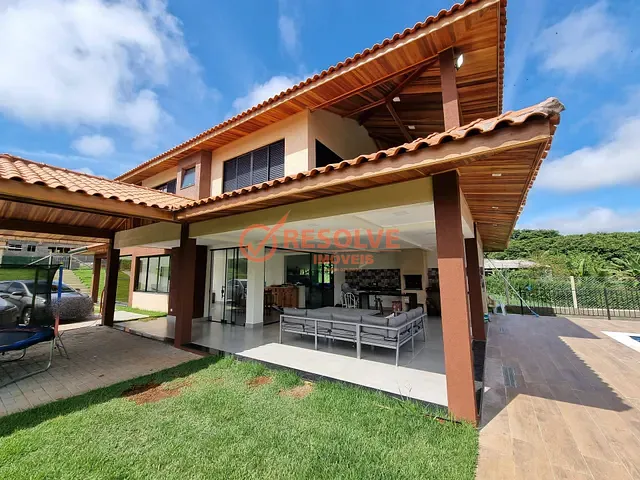 Casa com 1043m² 5 quartos e 4 banheiros, à venda, no bairro Cerejeira em Guararema