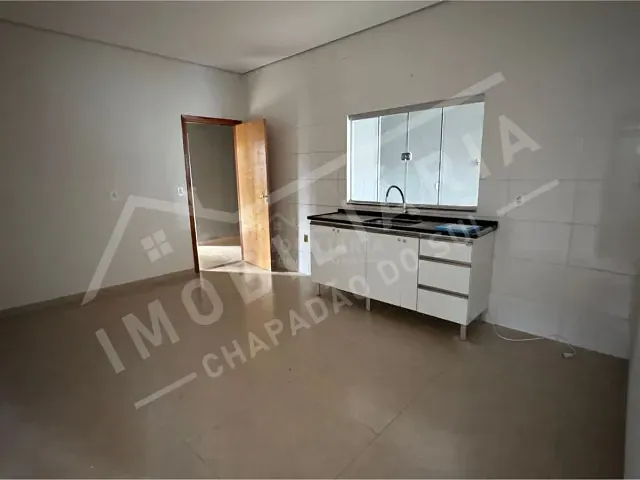Casa 3 quartos e 2 banheiros, para alugar, no bairro ESPLANADA III em Chapadão do Sul