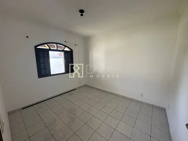 Casa com 280m² 1 quarto e 1 banheiro, para alugar, no bairro Urbanova V em São José dos Campos