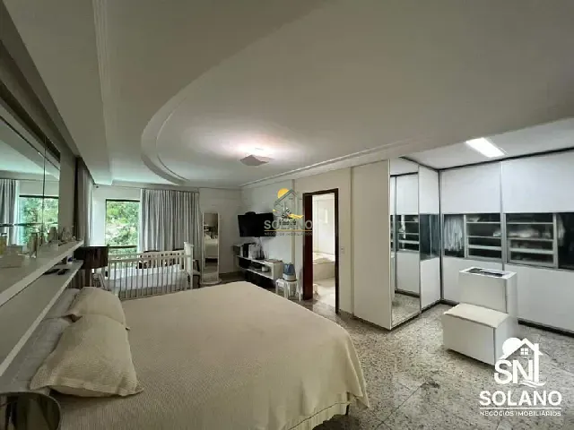 Casa com 473m² 4 quartos e 6 banheiros, à venda, no bairro Loteamento Portal do Sol I em Goiânia