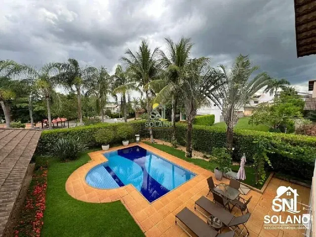 Casa com 473m² 4 quartos e 6 banheiros, à venda, no bairro Loteamento Portal do Sol I em Goiânia
