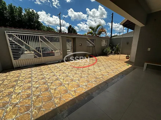 Casa com 300m² 3 quartos e 3 banheiros, à venda, no bairro Jardim Marajoara em Nova Odessa