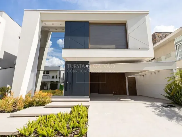 Casa com 290m² 4 quartos e 4 banheiros, à venda, no bairro São Braz em Curitiba