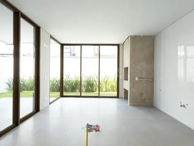 Casa com 290m² 4 quartos e 4 banheiros, à venda, no bairro São Braz em Curitiba